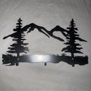 Metal Mountain Scene Pines Key Holder Wall Mount Cabin